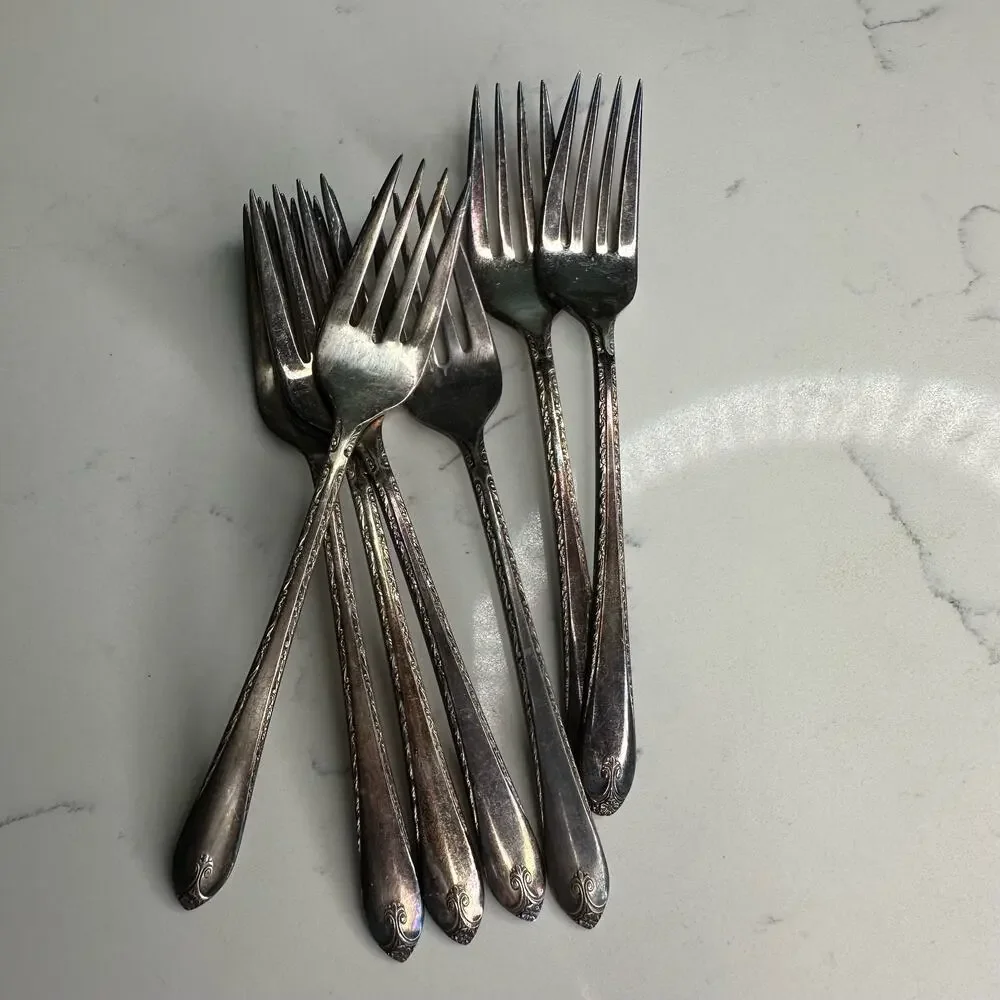 Rogers & Sons International Silver Flatware in Exquisite Pattern 1940s 43 pc